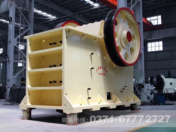 礫巖破碎、制砂全套加工設(shè)備都有什么？