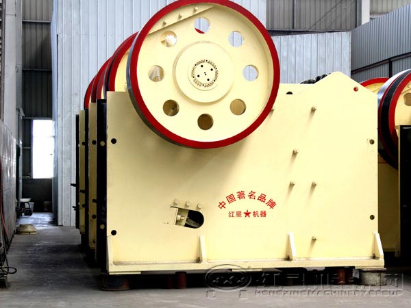 礦石破碎機設備如何選擇？河南破碎機廠家