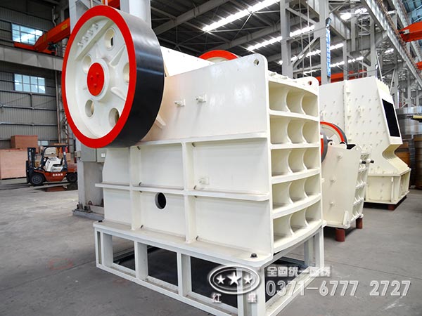 顎式破碎砂石機 顎式破碎砂石機