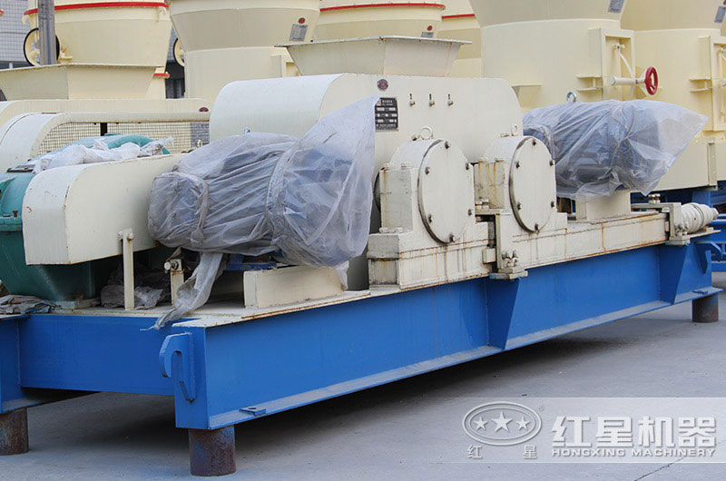 對輥式制砂機(jī)高清實(shí)拍