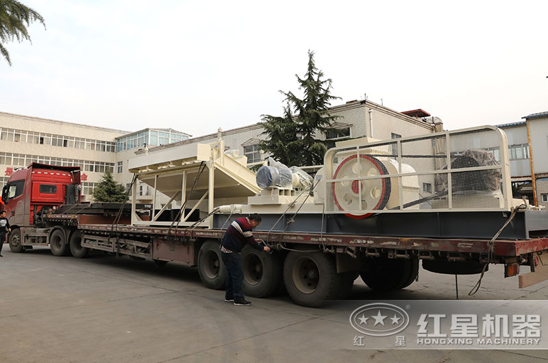 雙齒輥式破碎機設備發貨 雙齒輥式破碎機設備發貨