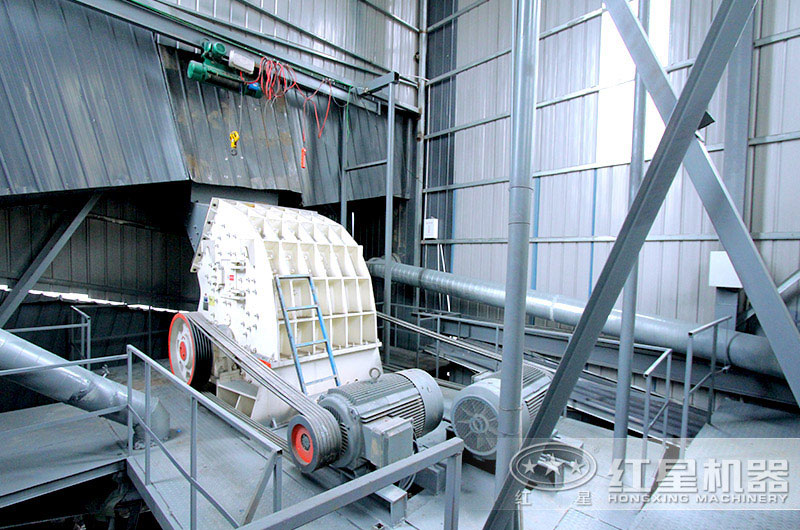 臥式破碎機工作現場圖片 臥式破碎機工作現場圖片