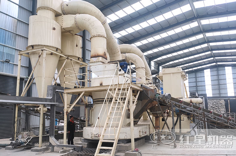 超細磨粉機工作現(xiàn)場圖片