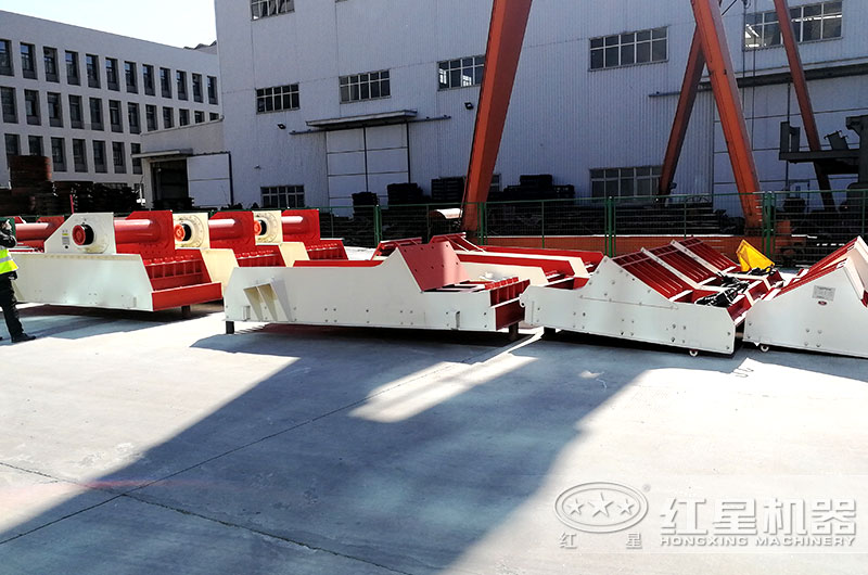 振動給料機現(xiàn)貨供應(yīng),型號全 振動給料機現(xiàn)貨供應(yīng),型號全