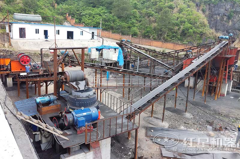 焦炭破碎現場實拍圖 焦炭破碎現場實拍圖