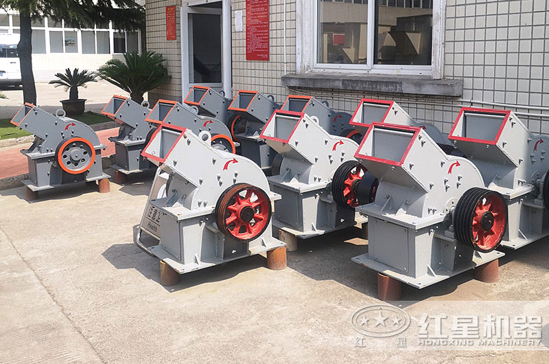 錘式破碎機小型作業量多少？錘頭及技術參數