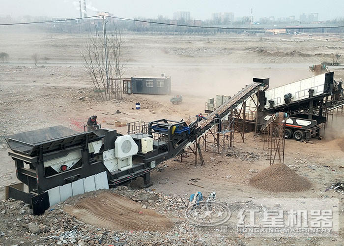 流動(dòng)石子破碎機(jī)客戶生產(chǎn)現(xiàn)場(chǎng)