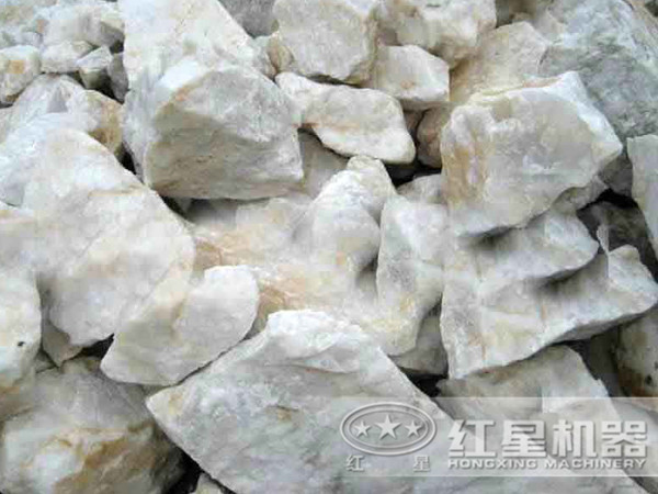 時產(chǎn)800噸的硅石破碎生產(chǎn)線需要哪些設(shè)備？需要投資多少錢？