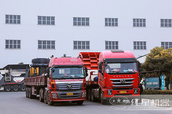 紅星打石機(jī)即將發(fā)往生產(chǎn)05石子的場地