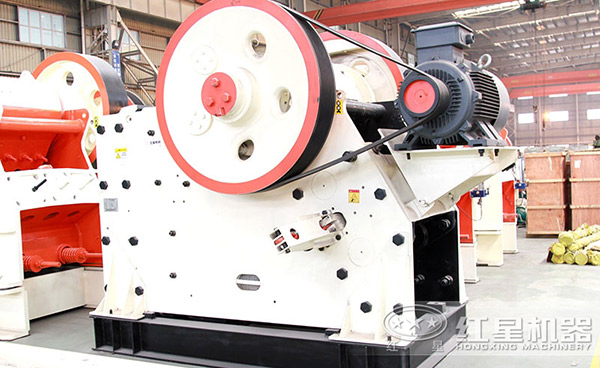 高產(chǎn)經(jīng)濟的CJ歐版鄂式破石機