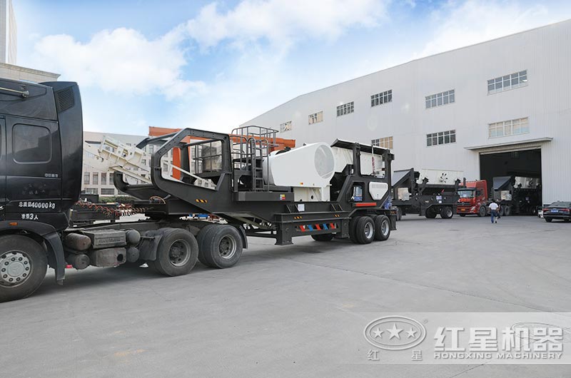 大型流動(dòng)煤炭粉碎機(jī)陸續(xù)發(fā)貨